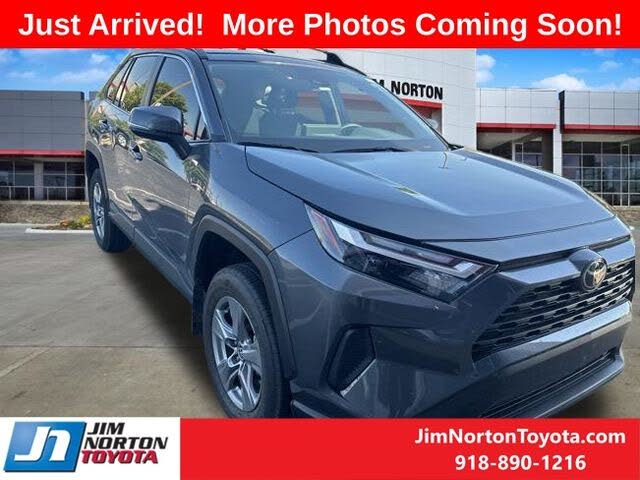 2023 Toyota RAV4 XLE