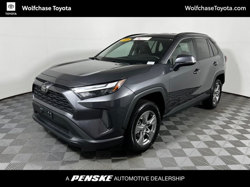 2025 Toyota RAV4 XLE