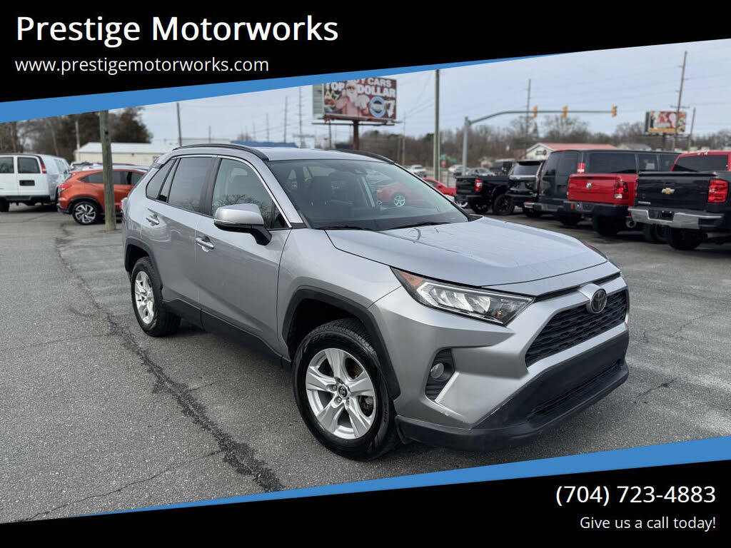 2020 Toyota RAV4 XLE