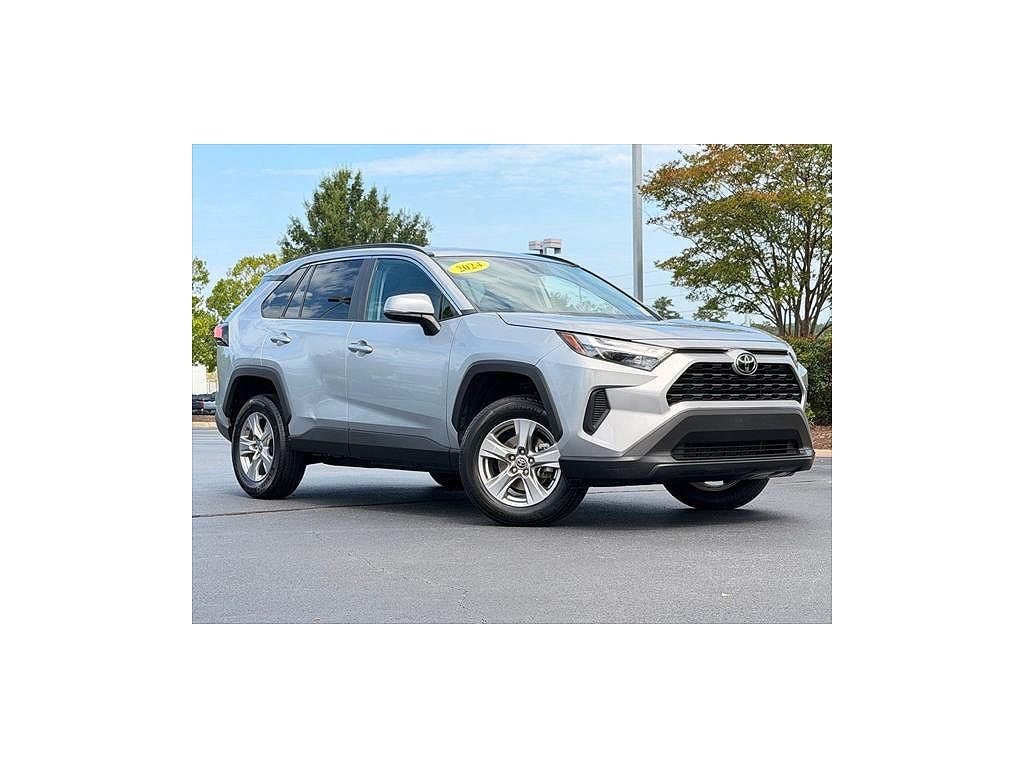 2024 Toyota RAV4 XLE