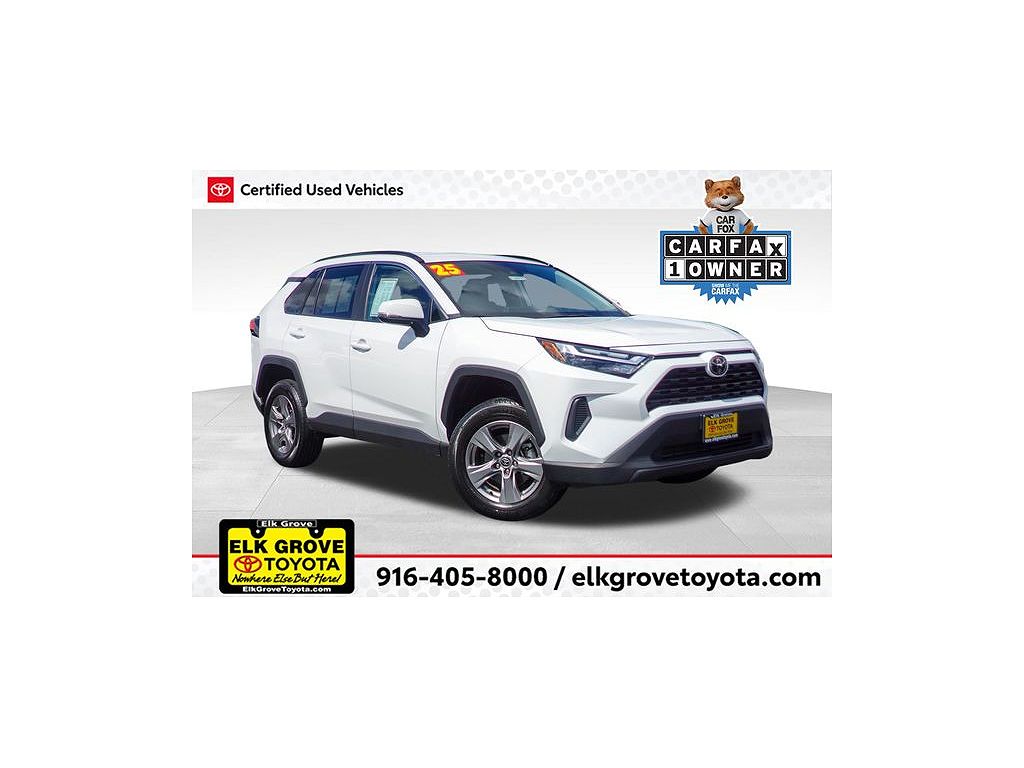2025 Toyota RAV4 XLE