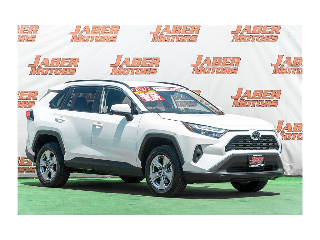 2024 Toyota RAV4 XLE