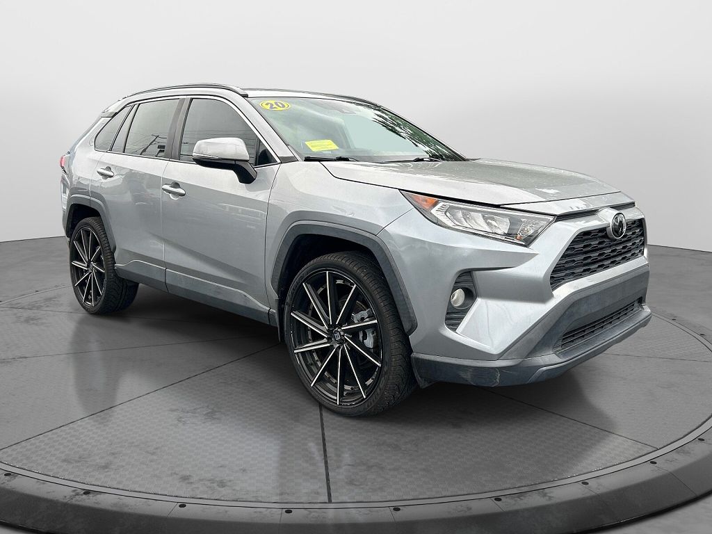2020 Toyota RAV4 XLE