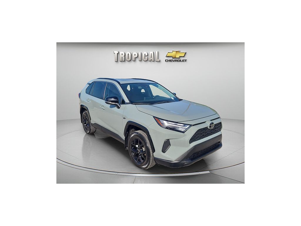 2023 Toyota RAV4 XLE