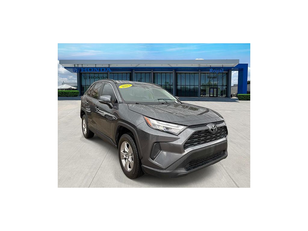 2023 Toyota RAV4 XLE