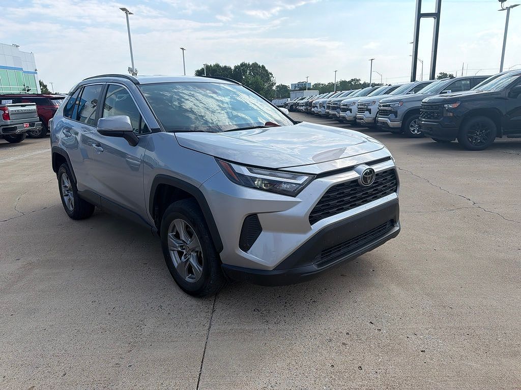 2024 Toyota RAV4 XLE