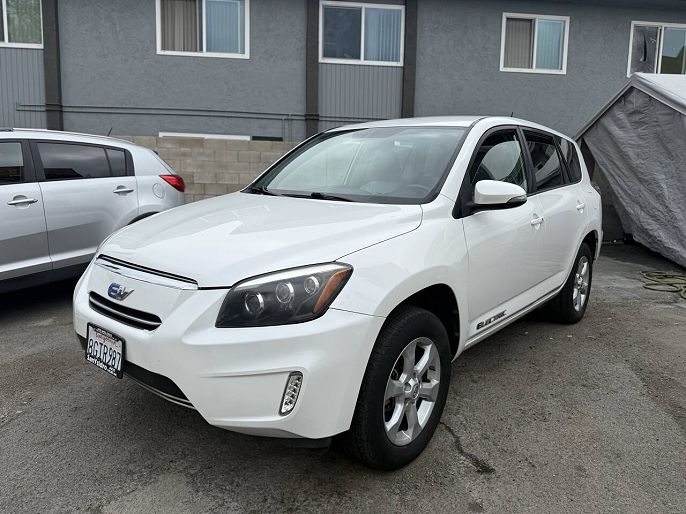 2012 Toyota RAV4 photo 2