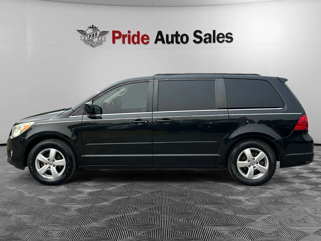 2011 Volkswagen Routan SEL