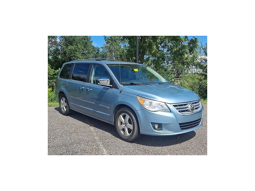 2009 Volkswagen Routan SEL Premium CARB