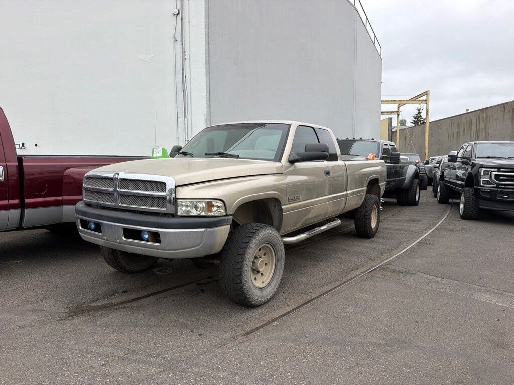2002 Dodge Ram Pickup 2500