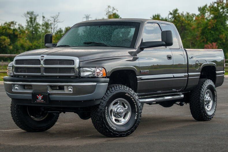 2002 Dodge Ram Pickup 2500 ST
