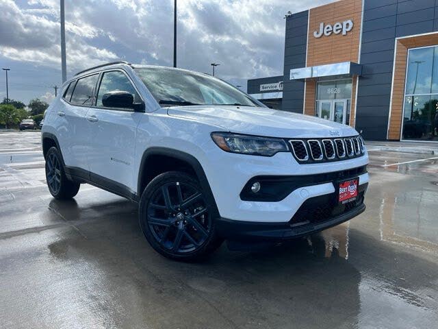 2026 Jeep Compass Latitude Altitude