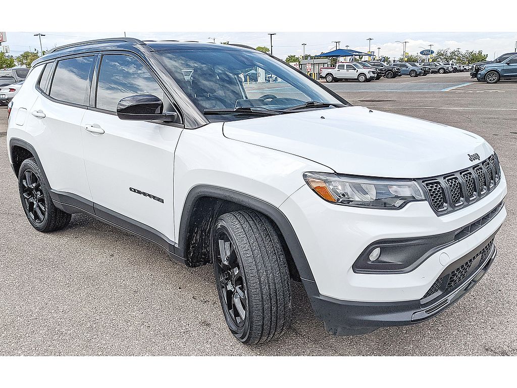 2023 Jeep Compass Altitude