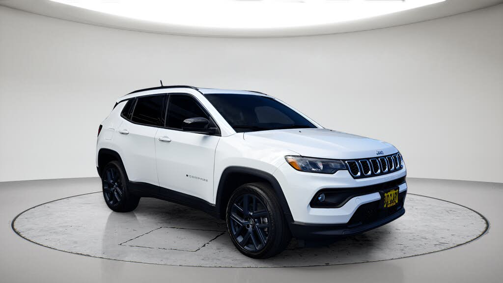 2026 Jeep Compass Latitude Altitude