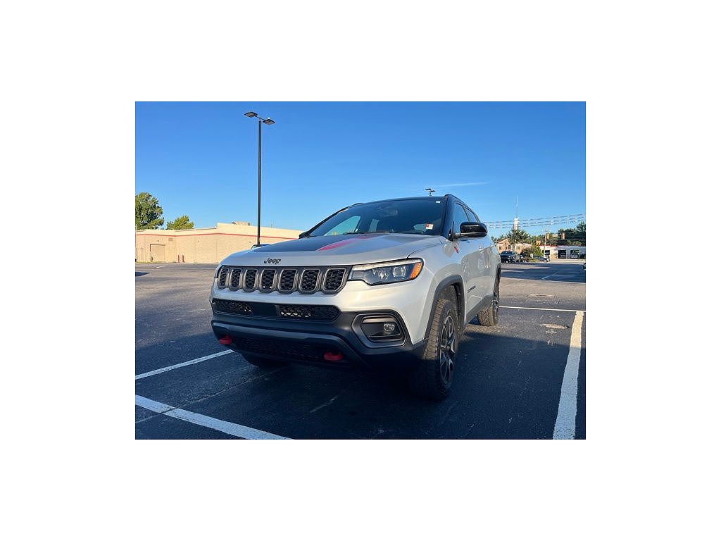 2025 Jeep Compass Trailhawk