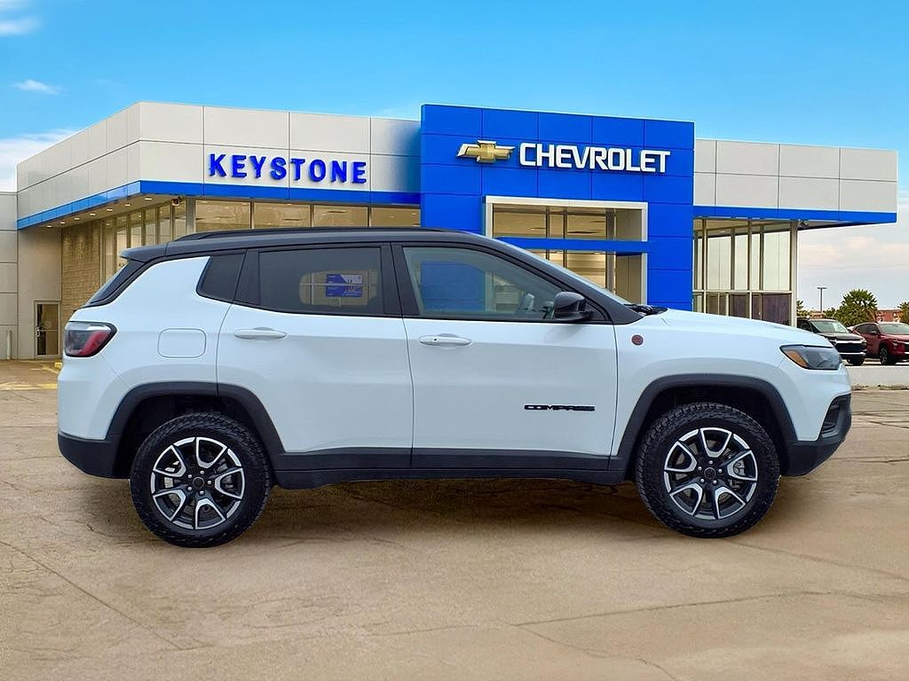 2025 Jeep Compass Trailhawk