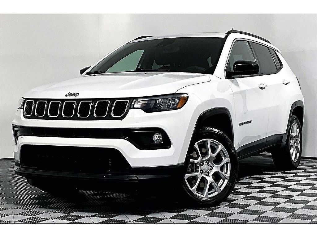 2023 Jeep Compass Latitude Lux
