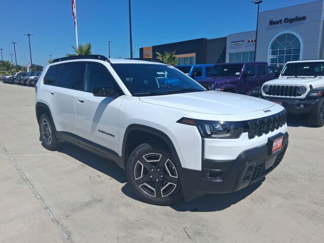 2026 Jeep Cherokee Laredo
