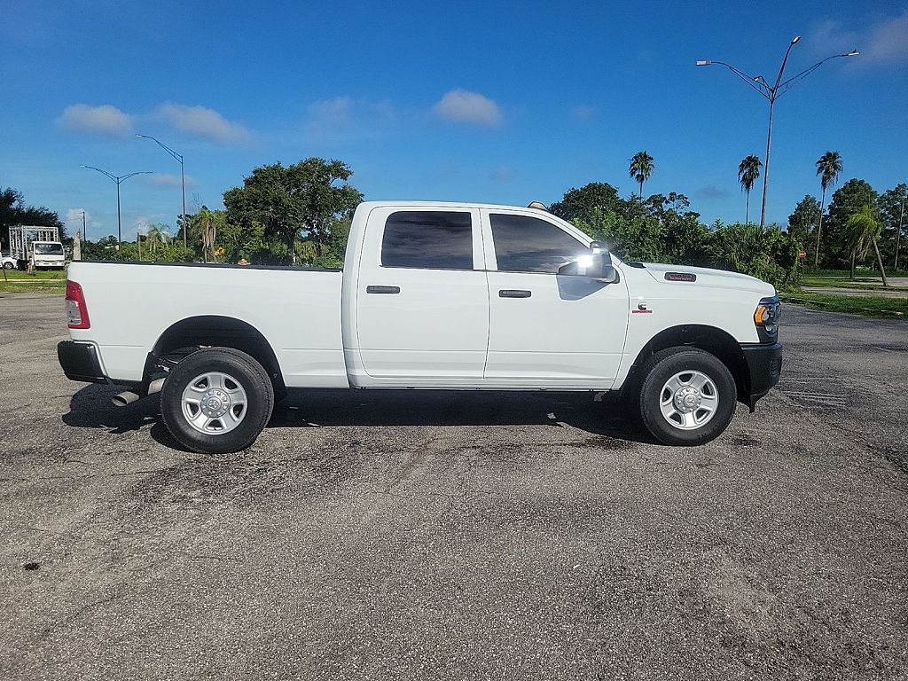 2024 RAM 3500 Tradesman Crew Cab 4x4 6'4" Box