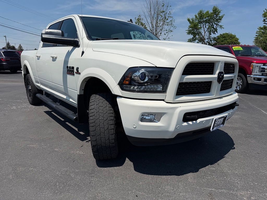 2017 RAM 3500 Laramie Crew Cab 4WD