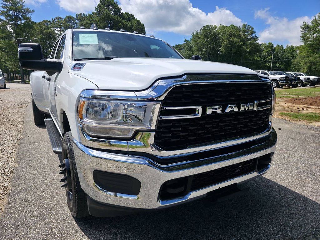 2024 Ram 3500 Tradesman 4x4 4dr Crew Cab 8 ft. LB DRW Pickup