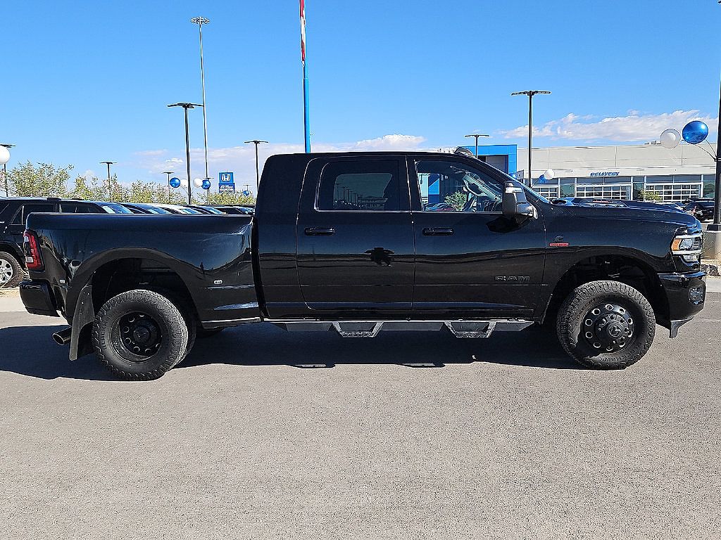 2024 Ram 3500 Laramie