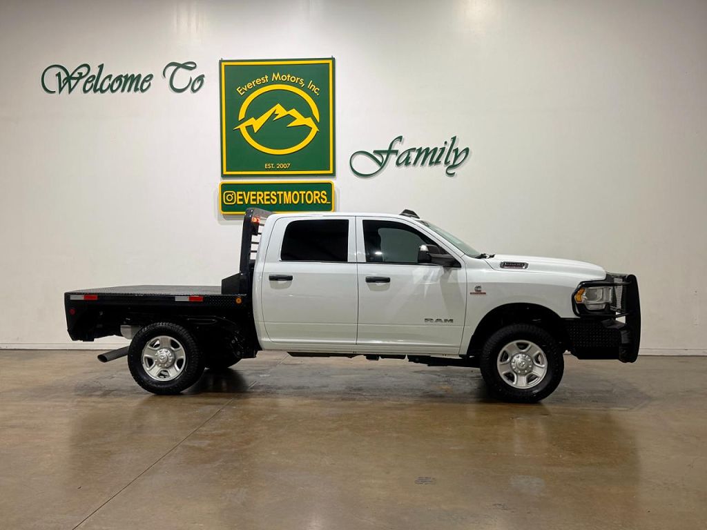 2022 RAM 2500 TRADESMAN 4X4 CREWCAB 7FT FLATBED 6.7L DIESEL