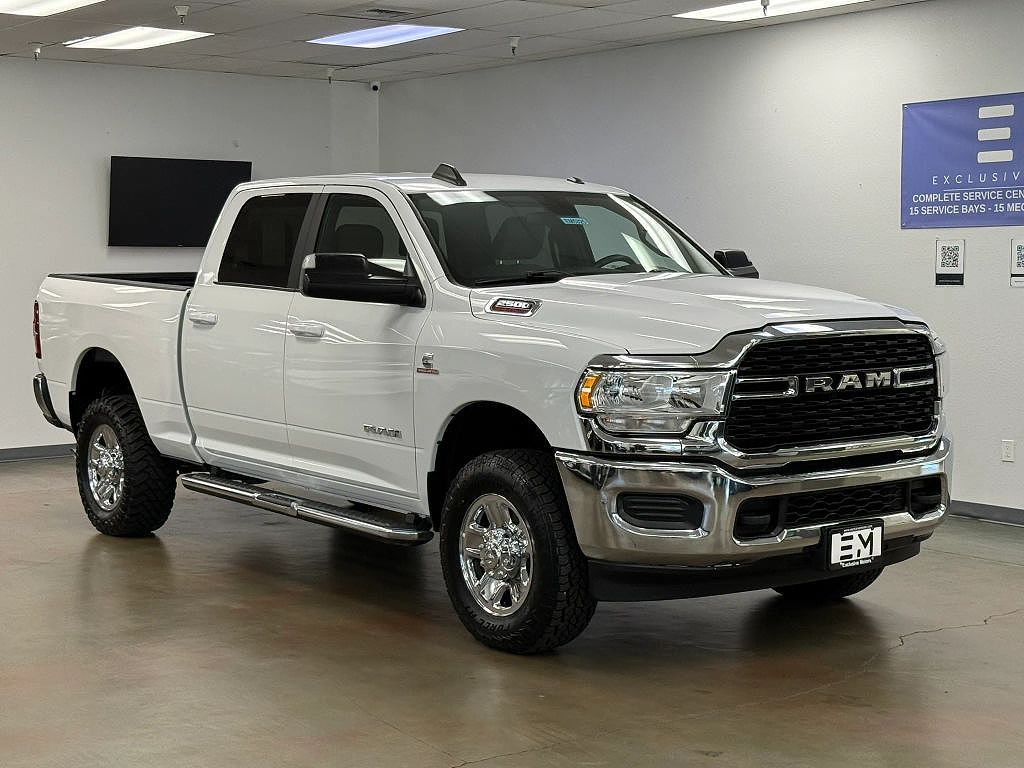 2022 Ram 2500 Crew Cab 2022 Ram 2500 Crew Cab Big Horn 6 1/3 ft