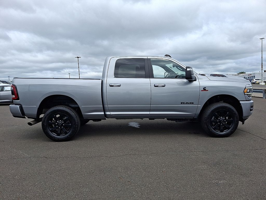 2024 Ram 2500 Laramie Crew Cab 4x4 64 Box