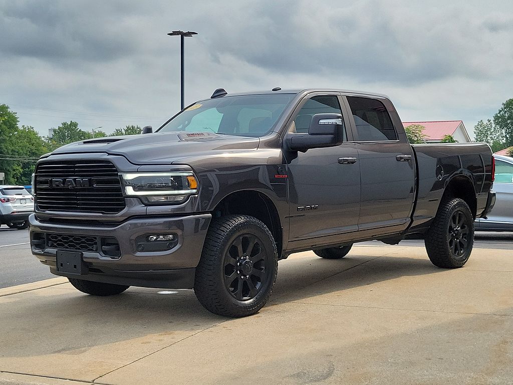 2023 RAM 2500 Laramie Crew Cab 4x4 6'4' Box