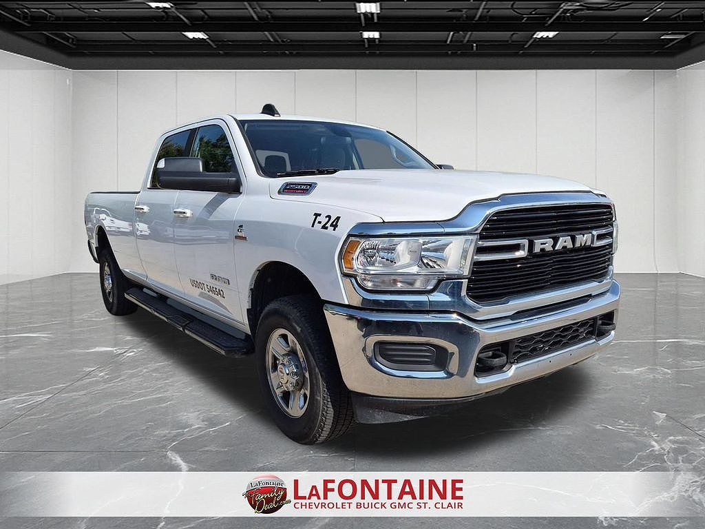 2019 RAM 2500 Big Horn Crew Cab 4x4 8' Box