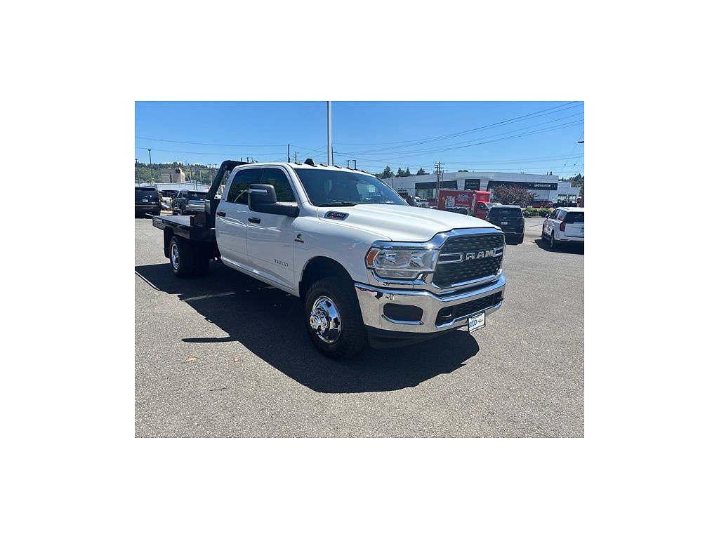 2024 Ram 3500 Chassis Cab SLT