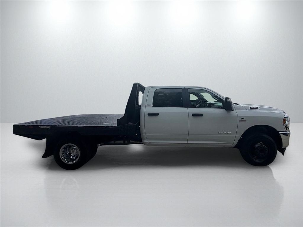 2024 Ram 3500 SLT