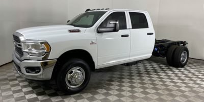 2024 RAM 3500 Chassis Cab SLT