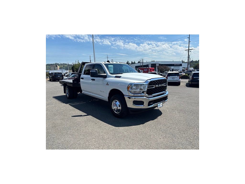 2024 Ram 3500 Chassis Cab SLT