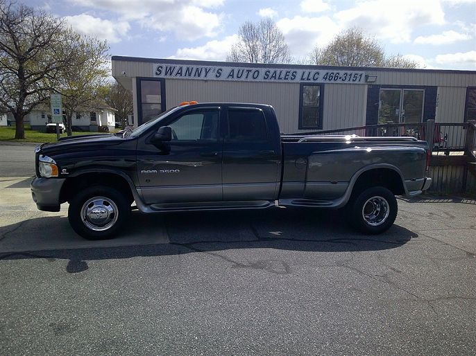 2004 Dodge Ram Pickup 3500 SLT