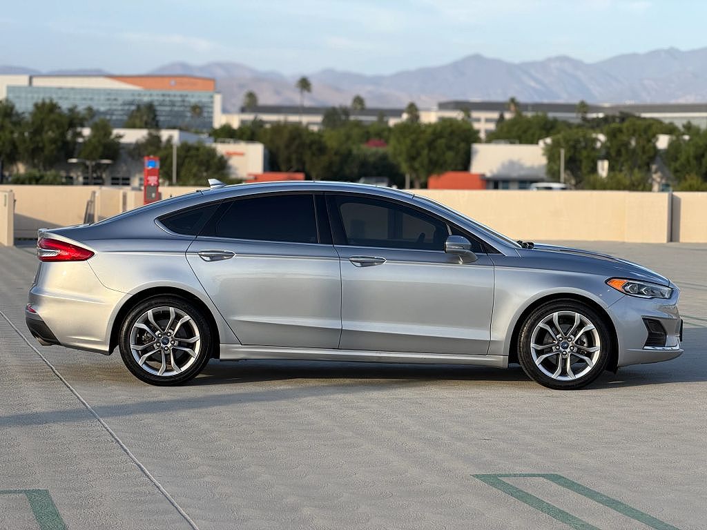2020 Ford Fusion SEL