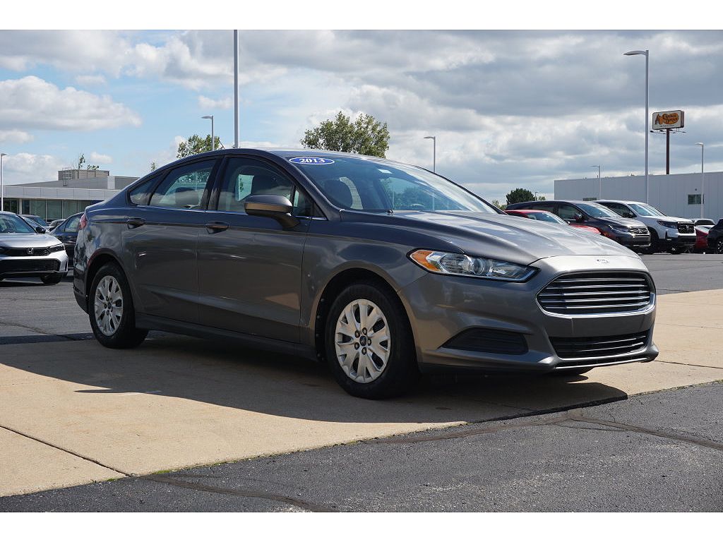 2013 Ford Fusion S