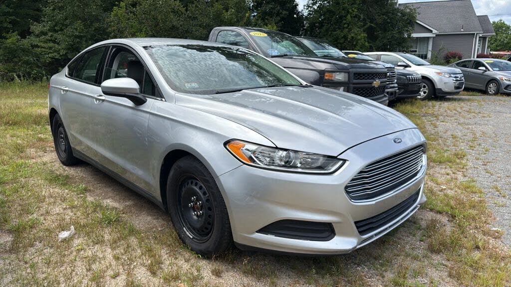 2013 Ford Fusion S