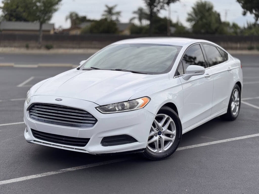 2015 Ford Fusion SE