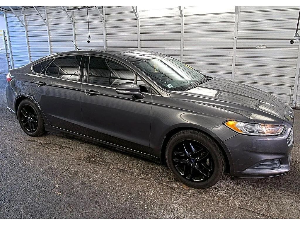 2016 Ford Fusion SE