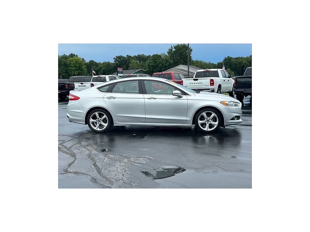 2016 Ford Fusion SE
