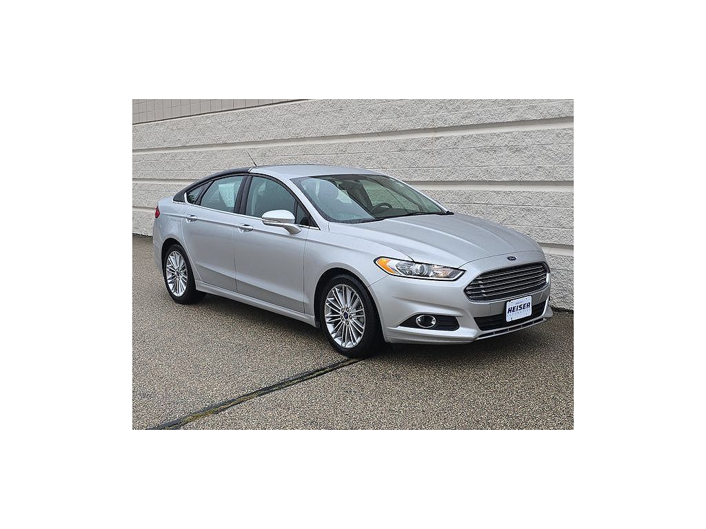 2016 Ford Fusion SE