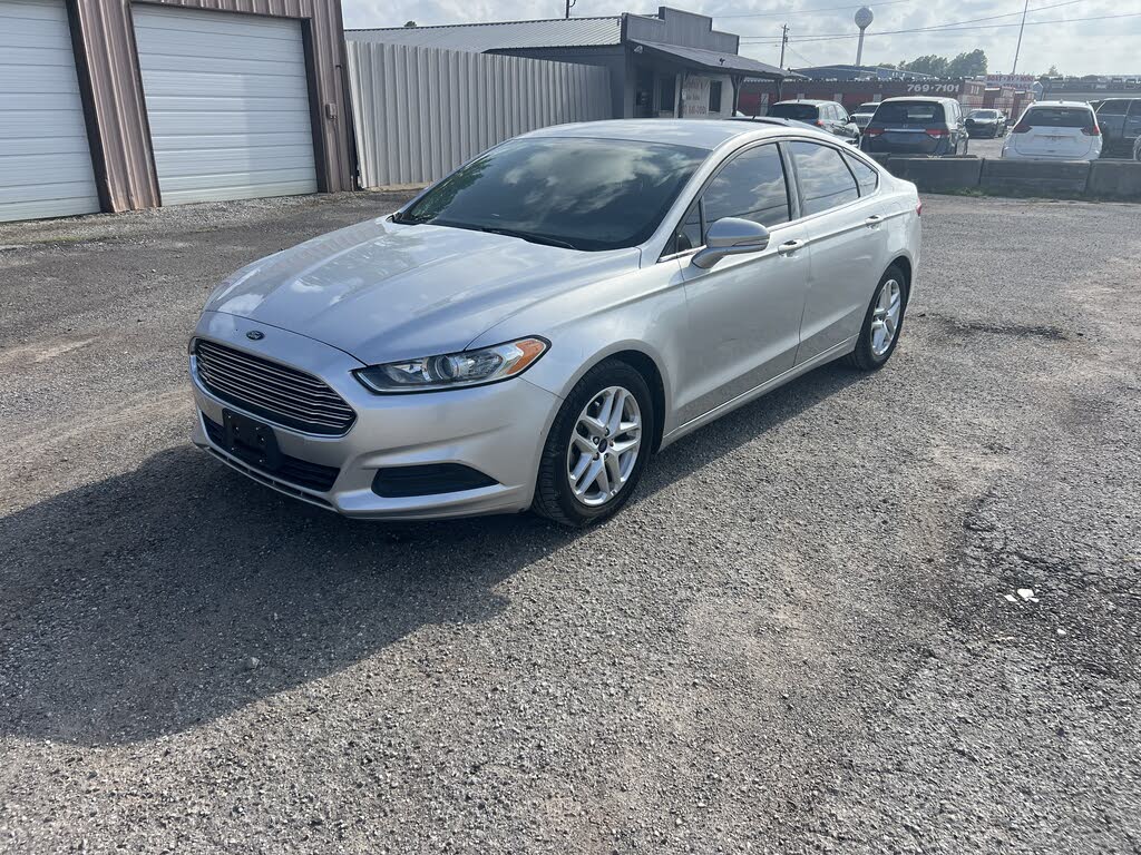 2016 Ford Fusion SE