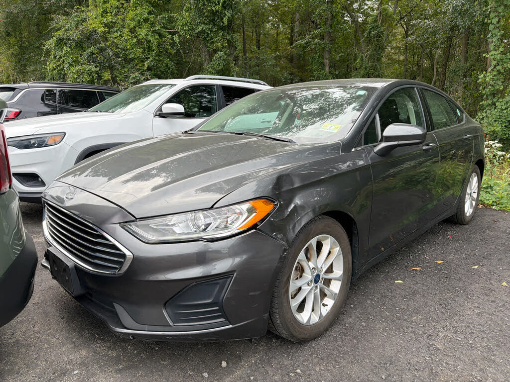 2020 Ford Fusion SE