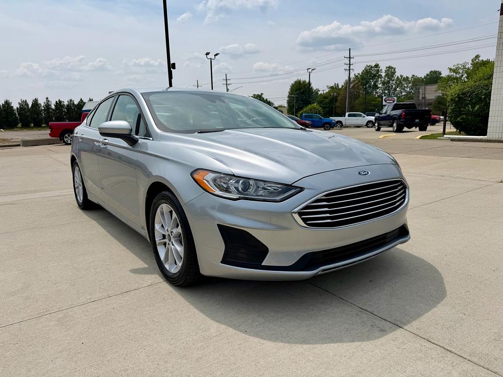 2020 Ford Fusion SE