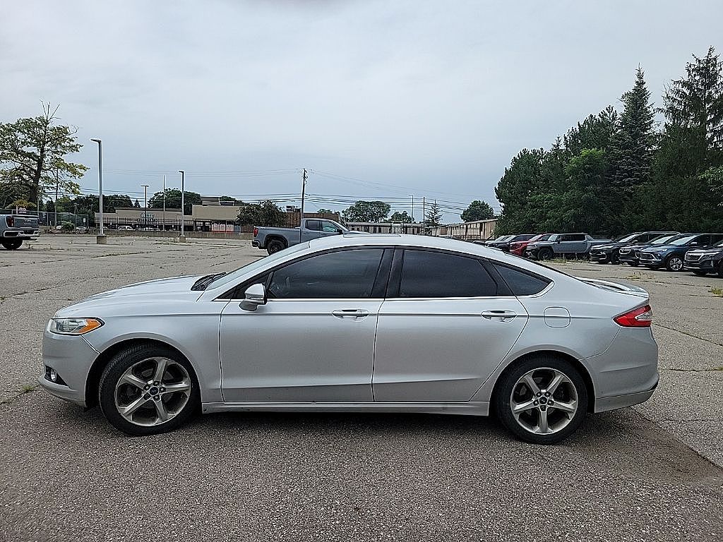 2014 Ford Fusion SE