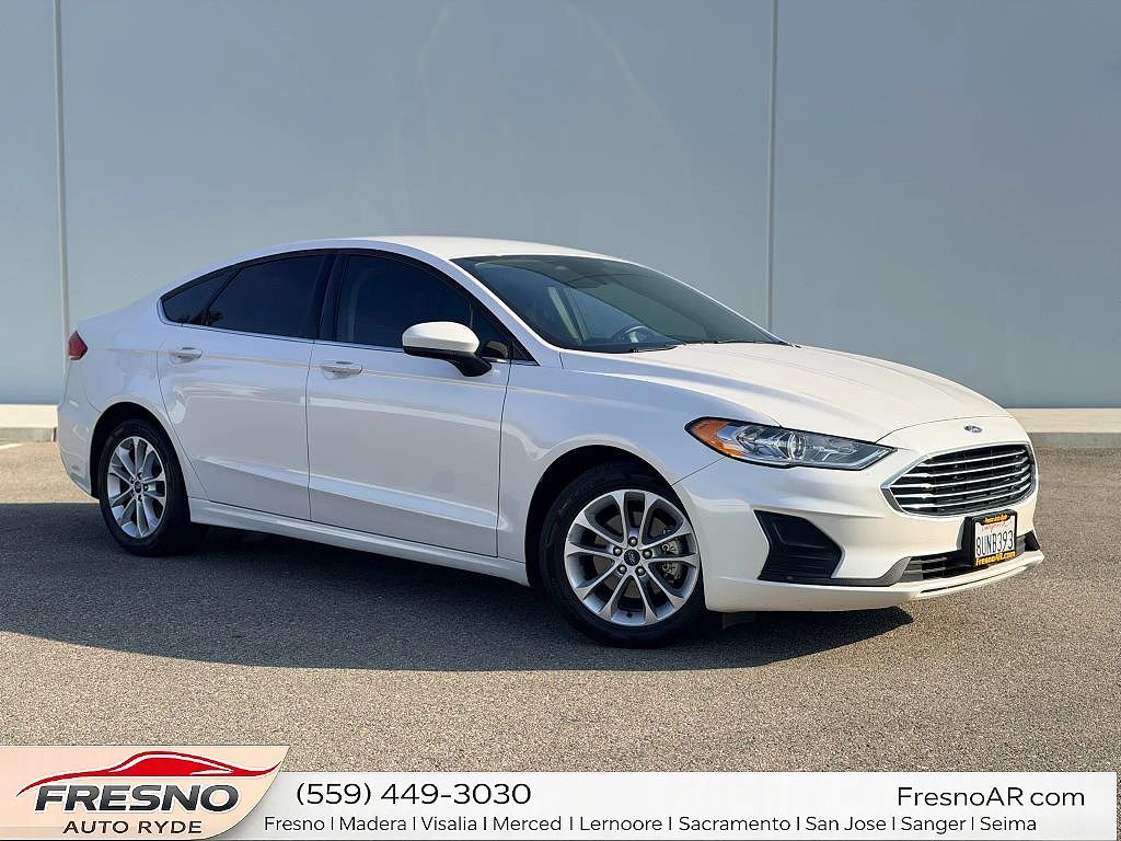 2020 Ford Fusion SE