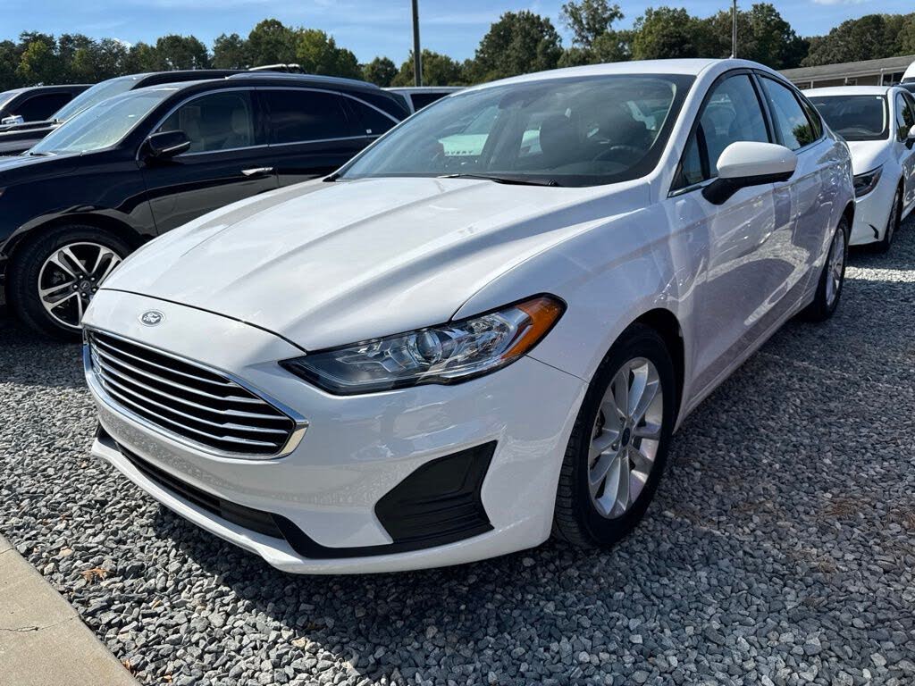 2020 Ford Fusion SE
