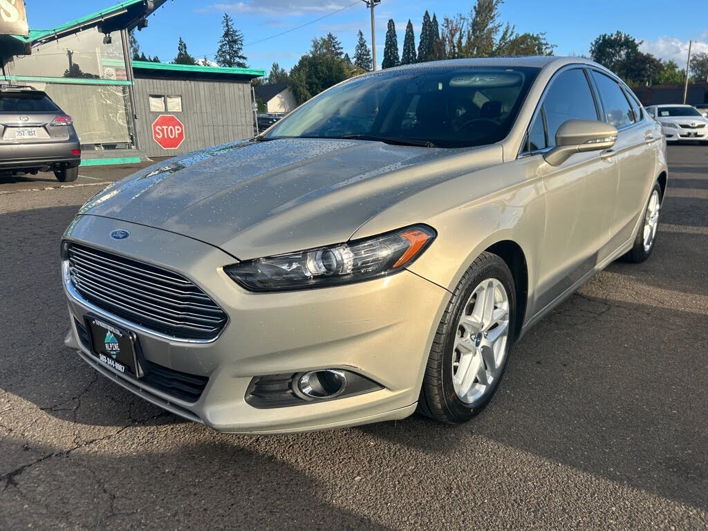 2015 Ford Fusion SE